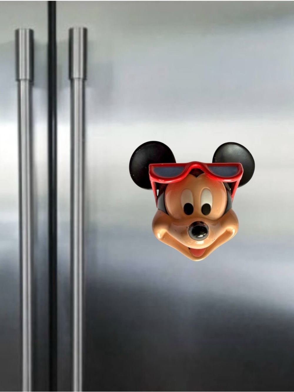 Vintage 80's Mickey Mouse with Sunglasses 3D Fridge Magnet - Picture 3 of 9